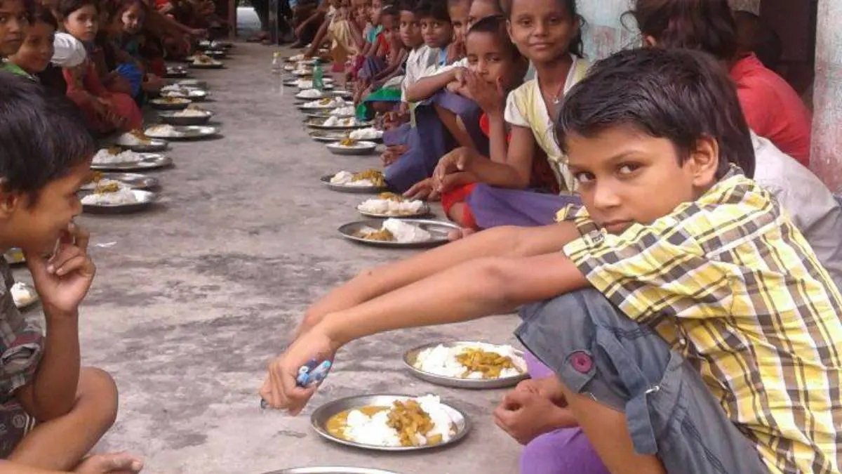  મધ્યાહન ભોજનમાં સપ્તાહમાં બે વાર અપાશે વેજ પૌવા