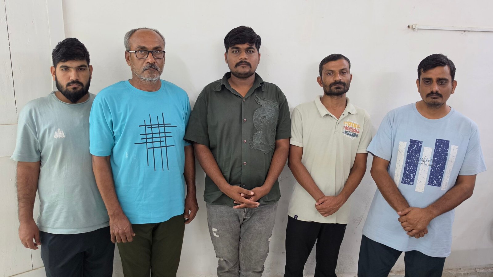 સોલાર પેનલના નામે ઠગાઇ કરતી ગેંગનાં પાંચ સાગ્રીતોનો જેલમાંથી કબજો મેળવાયો