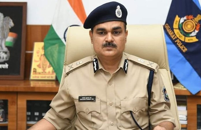 આચારસંહિતા લાગુ થતાં રાજકોટમાં કડક સુરક્ષા વ્યવસ્થા: લાઇસન્સધારકોને હથિયાર જમા કરવાનો આદેશ