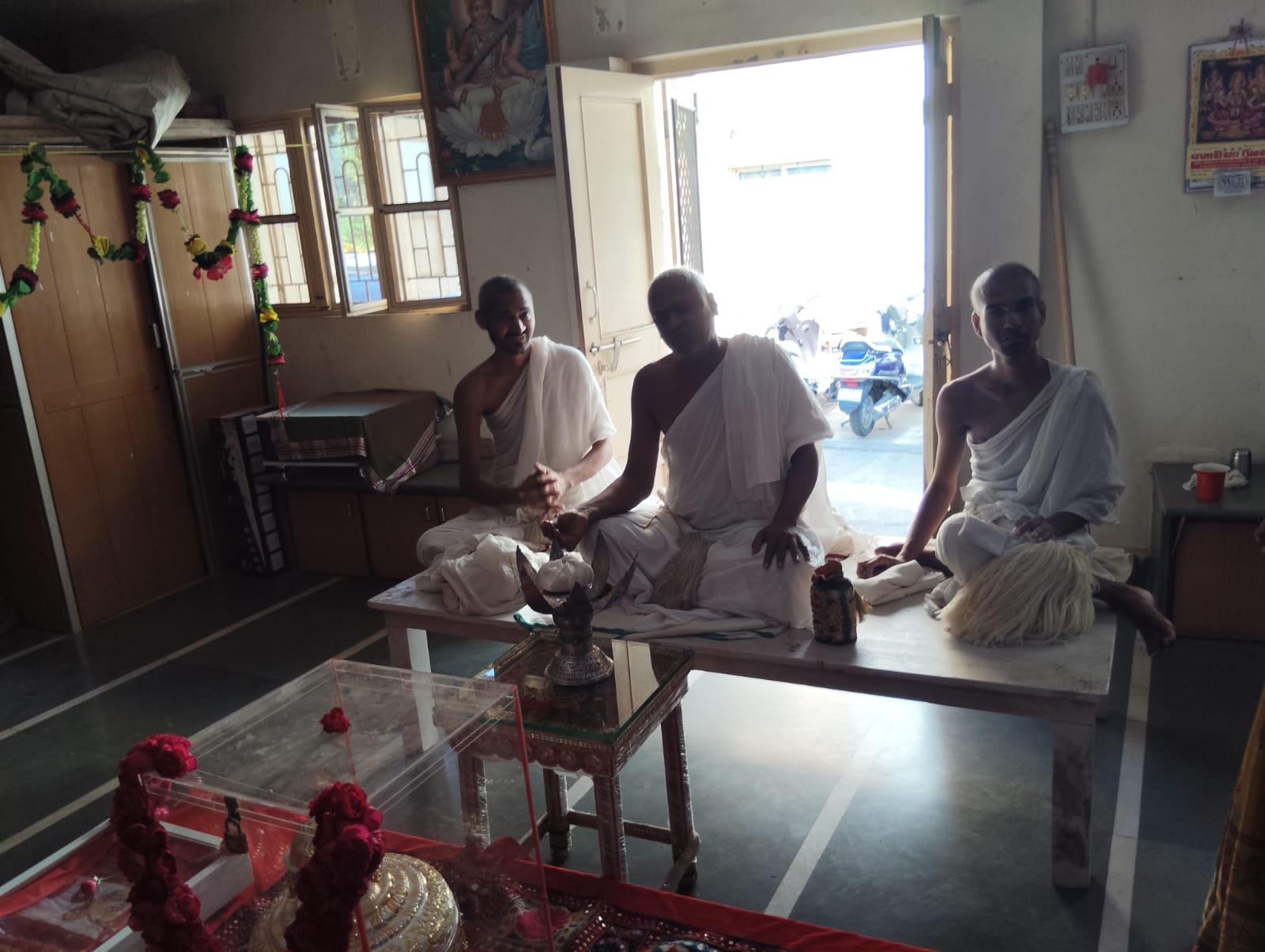 એરપોર્ટ જૈન સંઘના આંગણે મુની મનકચંદ્રસાગર મહારાજ સાહેબનું વ્યાખ્યાન યોજાયું