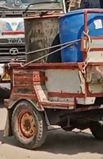  ઉનાના નવાબંદર ગામે સબસિડીવાળા ડીઝલની ગેરકાનૂની હેરાફેરી? ગ્રામજનોમાં રોષ 