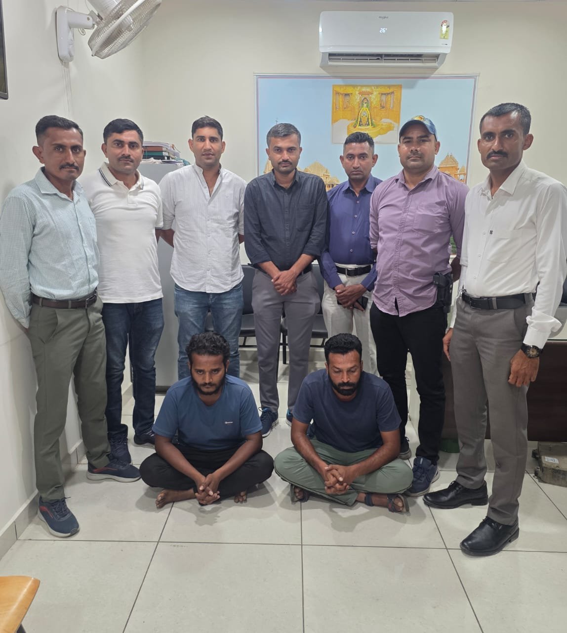 ગીર સોમનાથમાંથી કુખ્યાત પાંચ બુટલેગરોની ગેંગ ઉપર ગુજસીટોકના કાયદાનો સંકજો