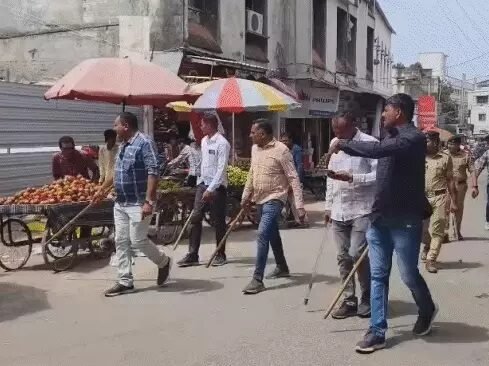  જૂનાગઢમાં મુખ્ય બજારમાં દબાણ કરનાર સામે પોલીસની લાલ આંખ