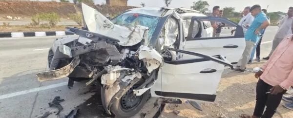 દાહોદ નજીક કન્ટેનર પાછળ કાર અથડાતા ત્રણ માસૂમ બાળકોના મોત