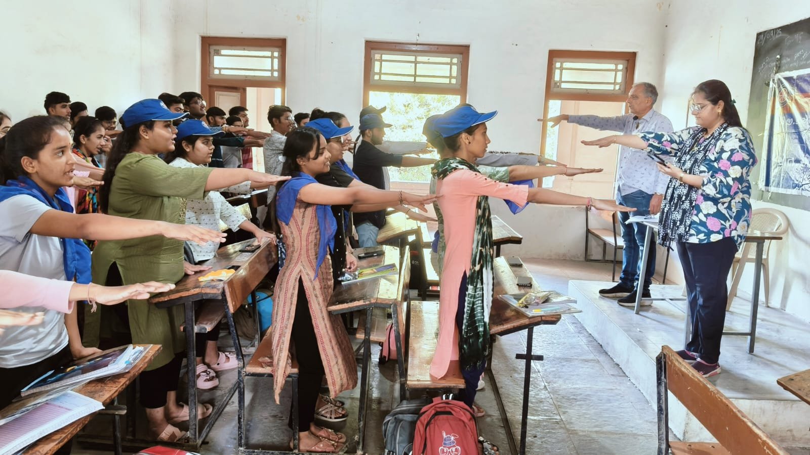 રાજકોટ જિલ્લાની વિવિધ કોલેજોના વિદ્યાર્થીઓએ મતદાનના શપથ લીધા