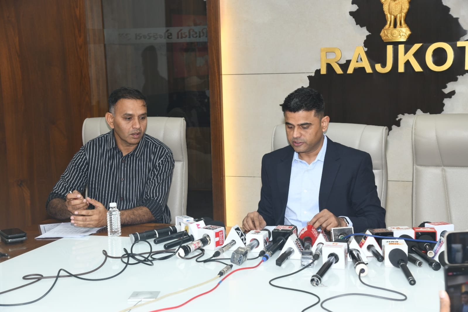 રાજકોટ મહાનગર, તાલુકા, જિલ્લા પંચાયતમાં કુલ ૨૨૫૫ મતદાન મથકો