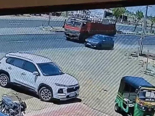 રોજગાર ન મળતાં નેપાળી યુવકે મોરબી હાઈવે પર ટ્રક નીચે ઝંપલાવી જીવન ટૂંકાવ્યું