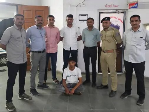  વેરાવળમાં સોશ્યલ મીડિયામાં મિત્રતા કેળવ્યા બાદ સગીરા સાથે શખ્સનું દુષ્કર્મ