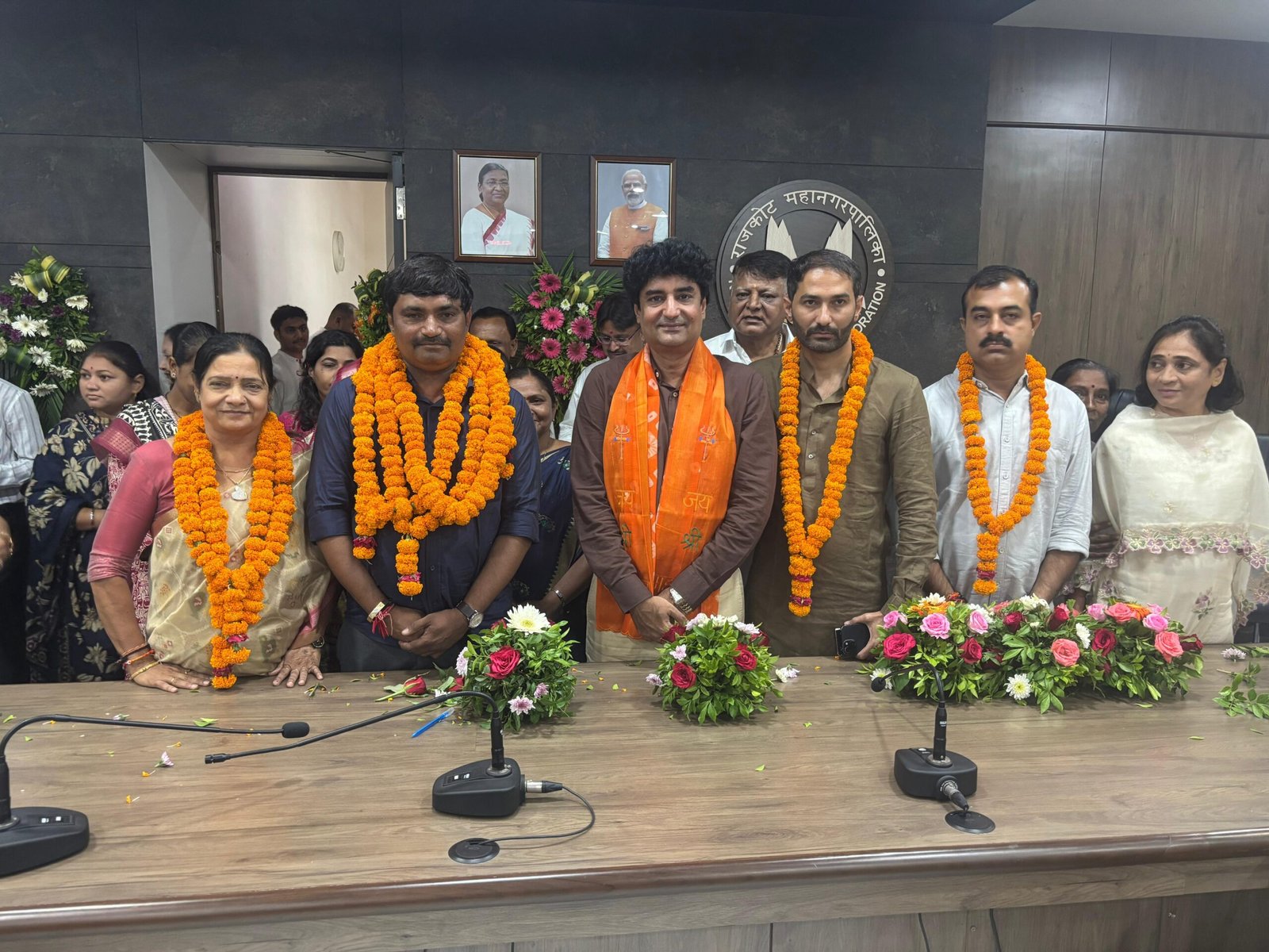 રાજકોટ મનપામાં ૭૬ દિવસ બાદ સત્તાનો તાજ વિતરણ
