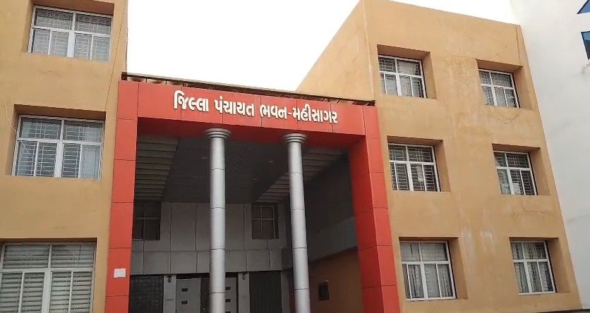 મહીસાગર જિલ્લામાં ‘ધરતી આબા જનજાતિય ગ્રામ ઉત્કર્ષ અભિયાન’ અંતર્ગત ભગીરથ ઝુંબેશ સંપન્ન