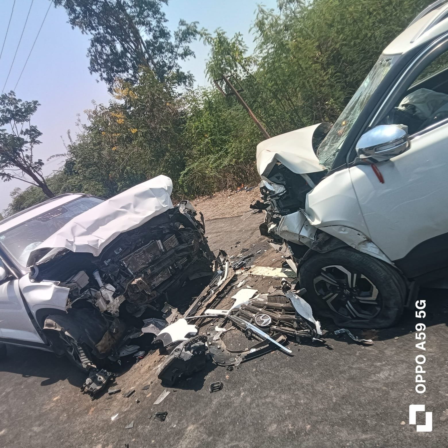 ઉના નજીક નાળિયા માંડવી પાસે બે કારની ટક્કર, ભોપાલના પરિવાર સહિત પાંચ ઘાયલ