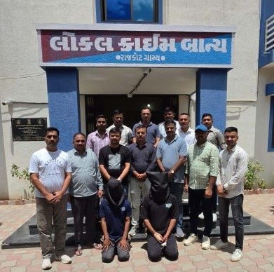 ખાખડાબેલામાં ક્ષત્રિય યુવાનની હત્યા કરનાર બંને શખ્સોને ભાયાવદર પોલીસ ઝડપી લીધા