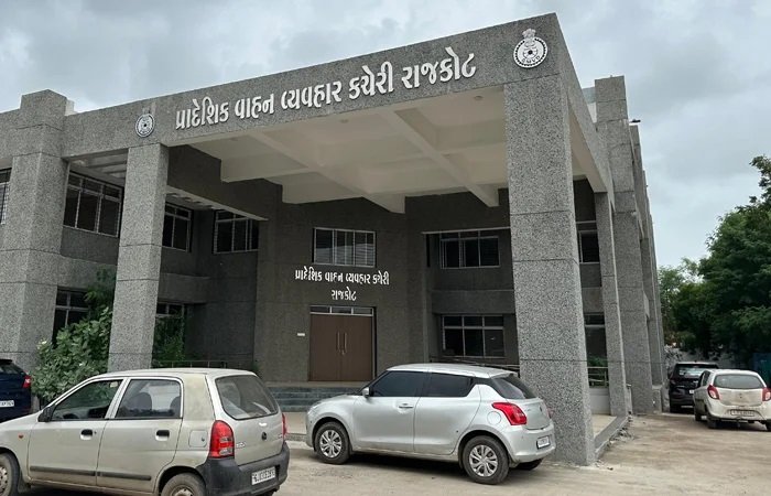  રાજકોટ સહિત રાજયભરની RTOમાં પોર્ટલ ડાઉન રહેતા કામગીરી અટકી પડી