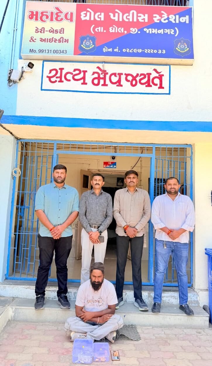 તિજોરી રિપેર કરવાના બહાને ચોરી કરનાર એમ.પી.નો શખ્સ જામનગર LCBના સકંજામાં