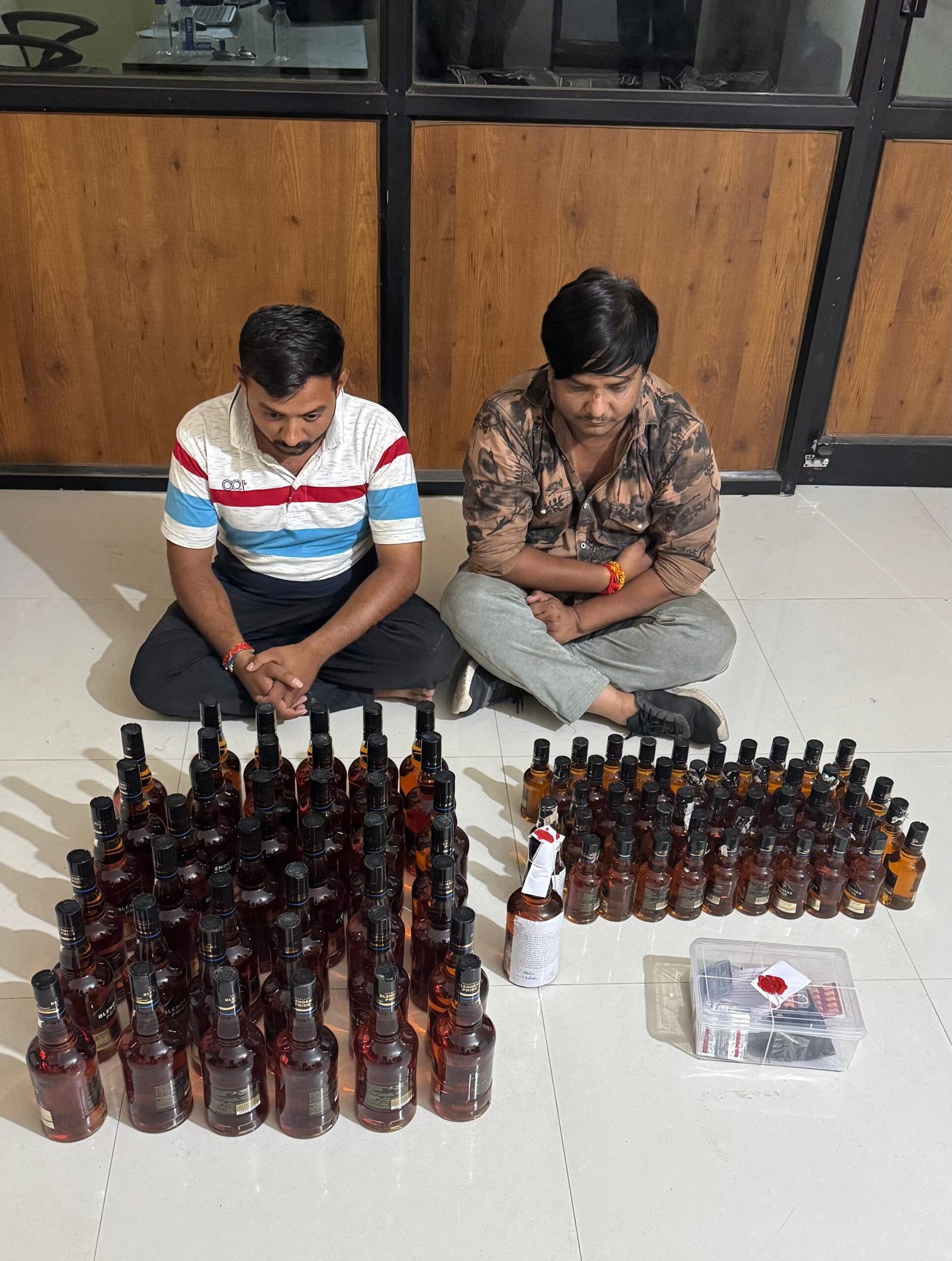 ટ્રામાડોલનો નશો કરી ફોરચ્યુનરમાં જેતપુર દારૂ સપ્લાય કરવા જતાં બે બુટલેગર ઝડપાયા