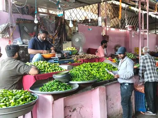  જયુબેલી શાક માર્કેટ સાત દિવસમાં ખાલી કરો, વેપારીઓને નોટીસ