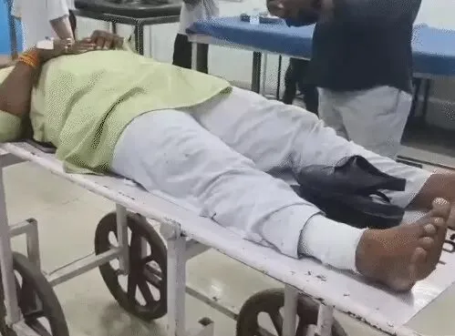 બાંટવા નગરપાલિકાના પ્રમુખ અને ધારાસભ્ય વિરૂધ્ધ ટીપ્પણી કરનારને પાઇપથી ફટકાર્યા