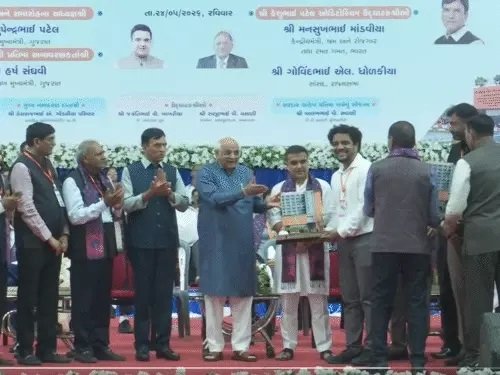  પેટ્રોલ-ડિઝલની બચત, સોનુ ન ખરીદવાની PMની અપીલને જીવનનો મંત્ર બનાવવા CMનું આહવાન