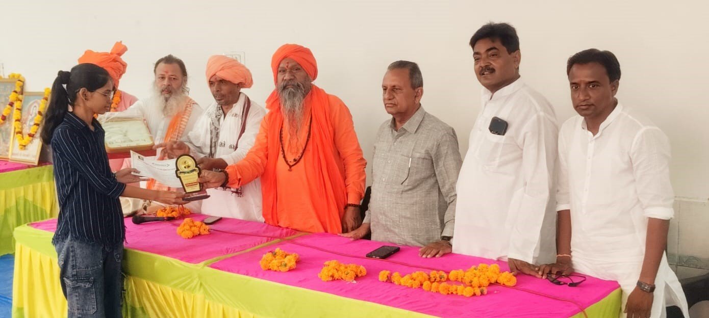 ધ્રોલમાં વણકર સમાજ દ્વારા સભા અને તેજસ્વી વિદ્યાર્થીઓનું સન્માન
