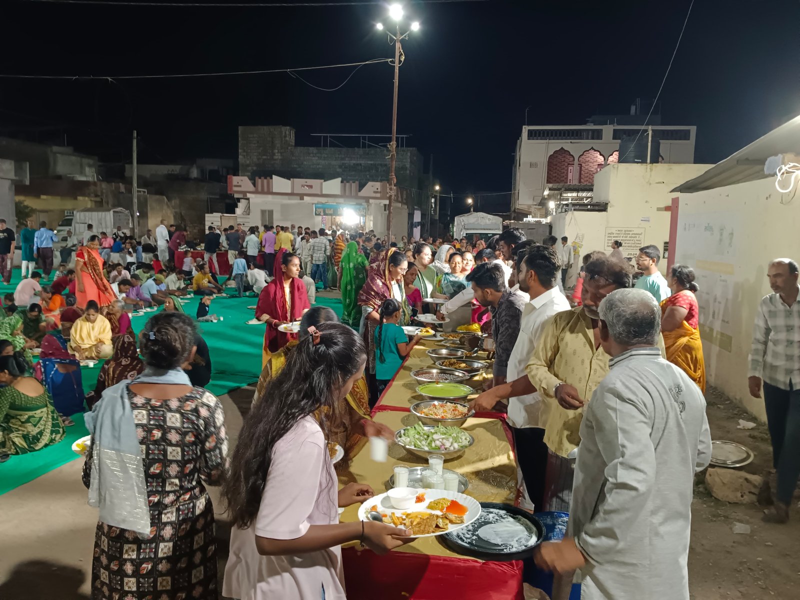 ઉપલેટામાં પુરૂષોત્તમ માસે અઘેરા પરિવાર દ્વારા ભવ્ય ઉજવણી કરાઇ