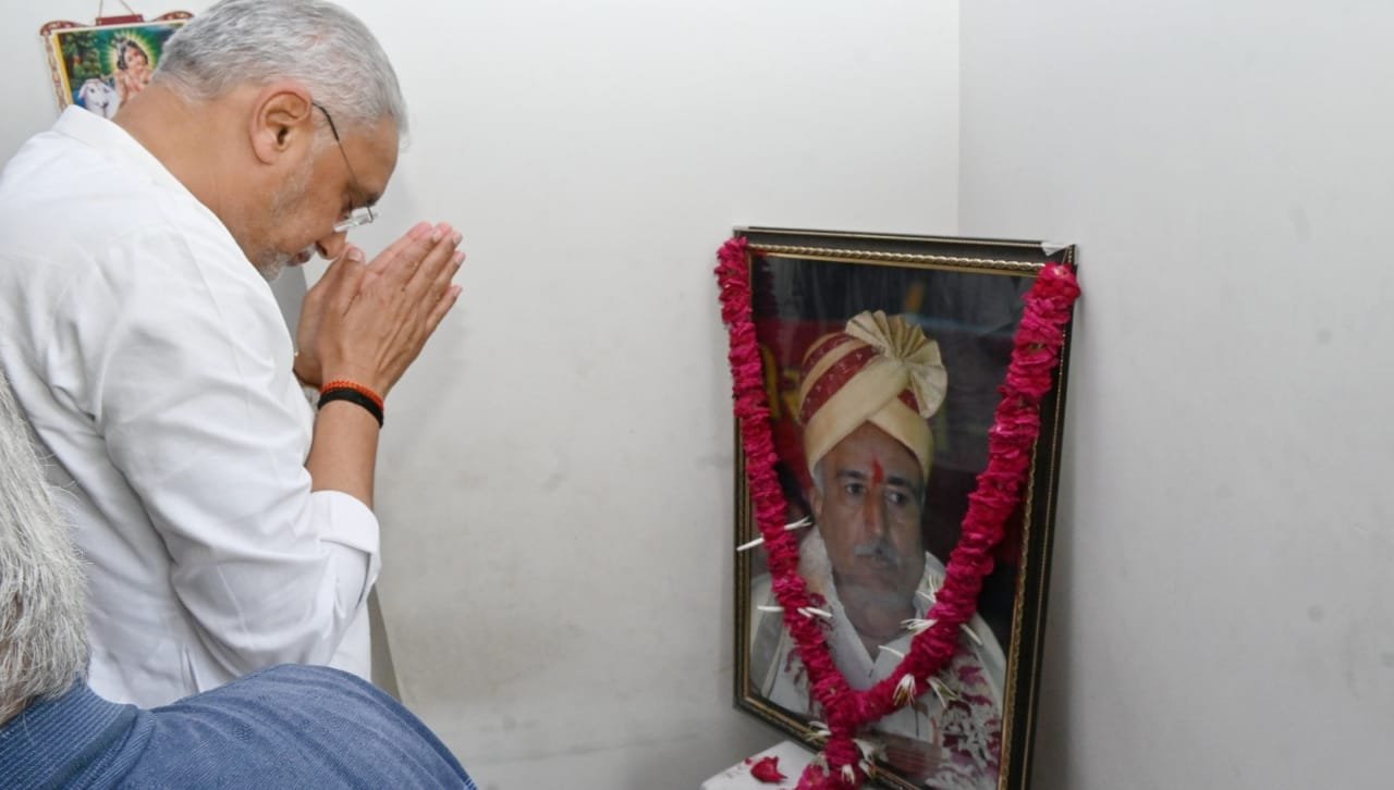 સ્વ.જનકભાઇને શ્રધ્ધાંજલી પાઠવતા ભાજપ અધ્યક્ષ વિશ્વકર્મા
