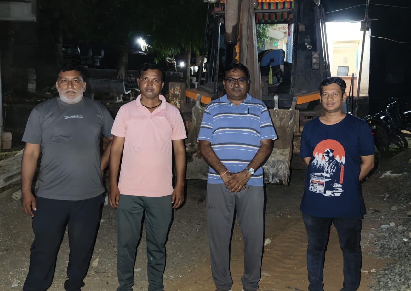 જાફરાબાદના ટીંબી ગામે રૂપેણ નદીના પટ વિસ્તારમાં મામલતદારના દરોડા
