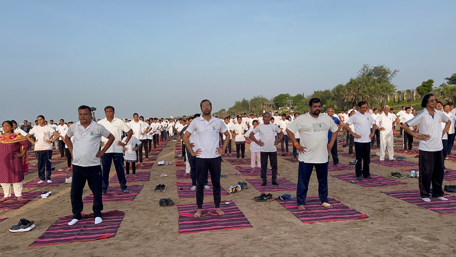 દીવમાં આંતરરાષ્ટ્રીય યોગ દિવસની ઘોઘલા બીચ ખાતે ઉજવણી