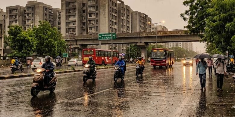  ગોંડલ સહિત ૬૨ તાલુકામાં વરસાદ, બાલાસિનોરમાં ૬ ઇંચ