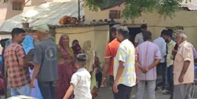 મિત્ર સાથેના ઝઘડાના બીજા જ દિવસે યુવકનો રહસ્યમય રીતે ગળેફાંસો ખાધેલો મૃતદેહ મળ્યો