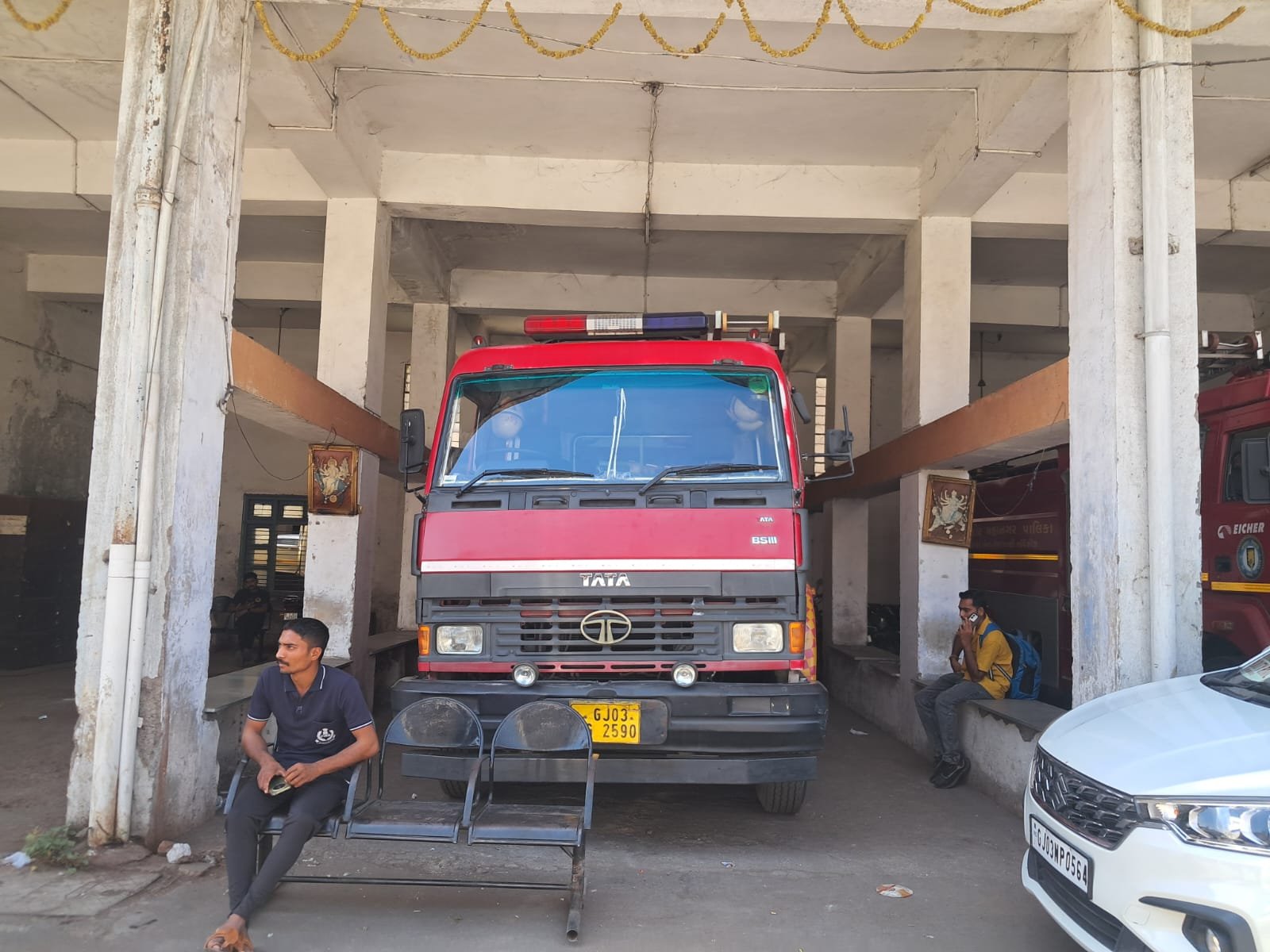 રાજકોટની ૪૮ હોટેલમાં ફાયર સેફટીના નિયમનો ભંગ : નોટીસ