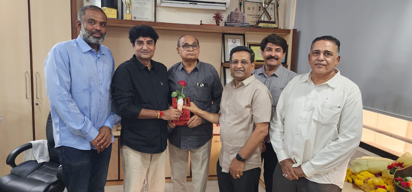 રાજકોટના નવનિયુક્ત પદાધિકારીઓને સરસ્વતી શિશુમંદિર પરિવારે પાઠવી શુભેચ્છા