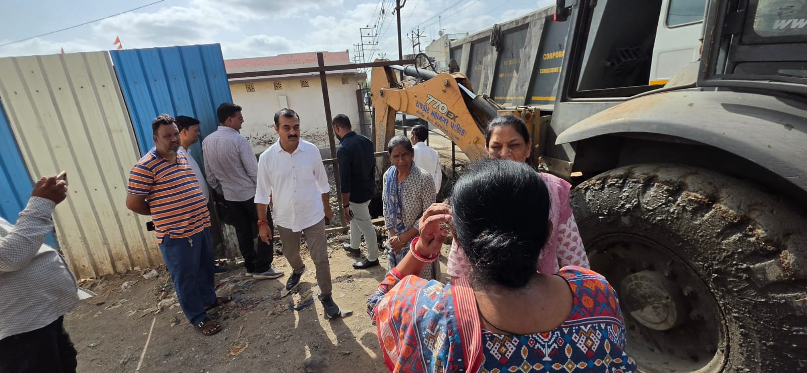 મેયરનો પાવર, નગરસેવકો દોડતા થયા ૧૮ વોર્ડમાં વોંકળા સફાઈનું નિરીક્ષણ