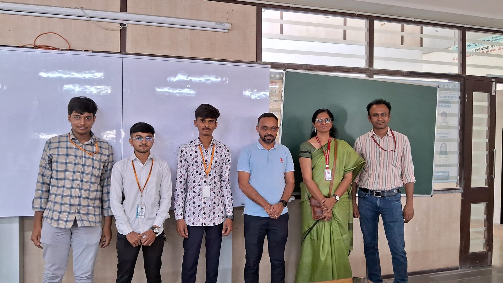 વી.વી.પી. કોલેજ ખાતે ઈલેક્ટ્રોનિક્સ એન્ડ કમ્યુનિકેશન દ્વારા પ્રોજેક્ટ ફેર યોજાયો