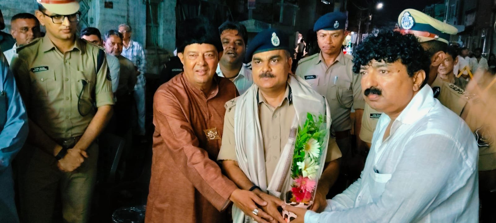 સદર તાજીયા કમીટી દ્વારા પોલીસ કમિશ્નર અને ટીમનું સન્માન