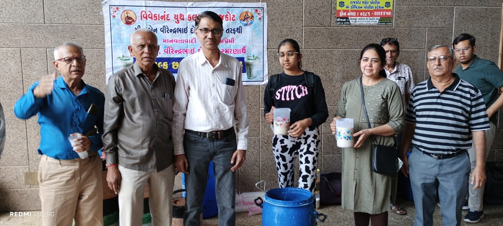 વિવેકાનંદ યુથ ક્લબ  દ્વારા બસ સ્ટેશનમાં દર છાસ વિતરણ કેન્દ્ર સંપન્ન