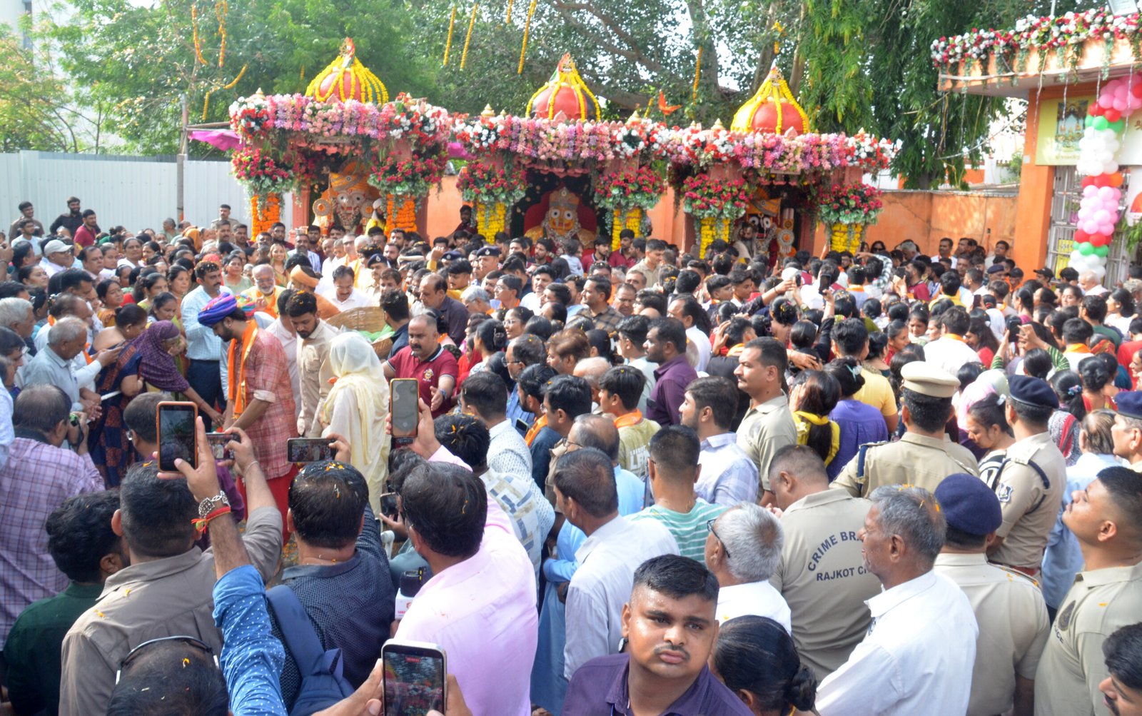  જગન્નાથજી પર મેઘરાજાનો જલાભિષેક, ભગવાનની નગરચર્ચા