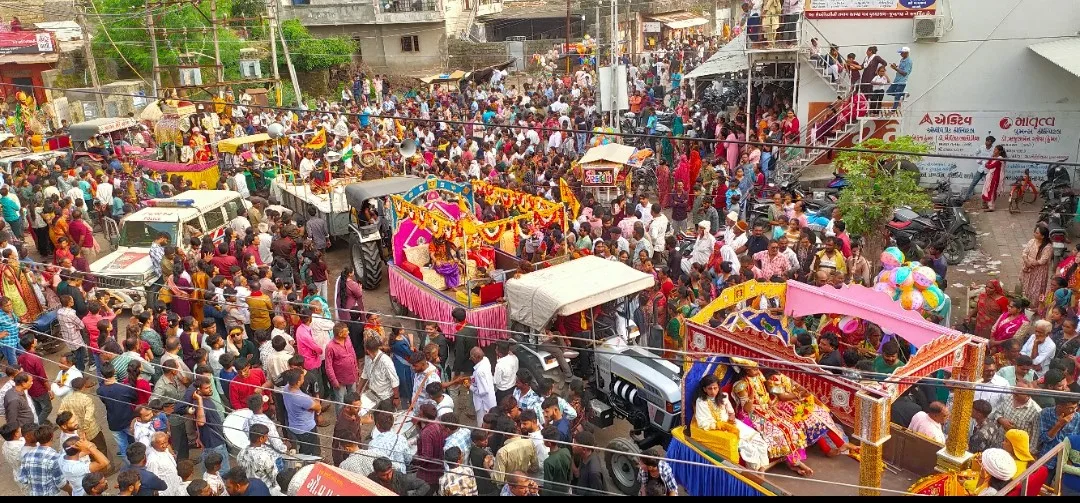 ધોરાજી જુનાગઢ વચ્ચે આવેલ મજેવડી દેવતણખી ધામ ખાતે ઐતિહાસિક115 મી રથયાત્રામાં હજારો ભાવિકો જોડાયા