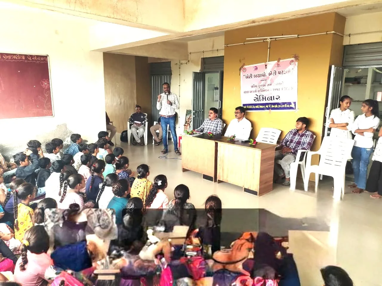રાજુલાના મોટા આગરીયા ગામે પે સેન્ટર શાળામાં પોક્સો એક્ટ અંતર્ગત જાગૃતિ કાર્યક્રમ યોજાયો