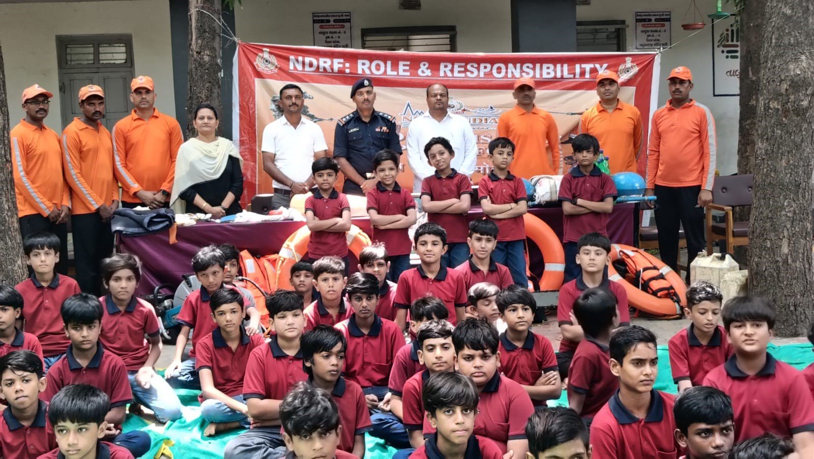  ધોરાજીમાં તાલુકા શાળા નંબર–3 ખાતે એનડીઆરએફ દ્વારા વિદ્યાર્થીઓને આપત્તિ વ્યવસ્થાપનની તાલીમ અપાઈ