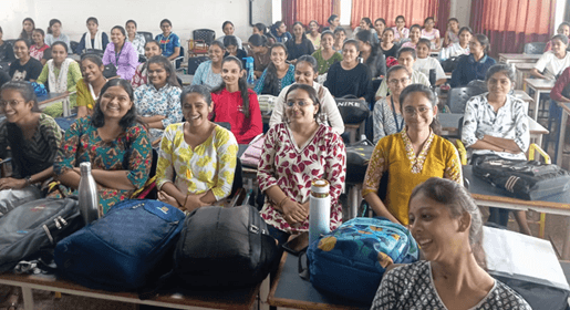 કણસાગરા કોલેજમાં પ્રથમ વર્ષના વિદ્યાર્થીઓ માટે અર્થશાસ્ત્ર વિભાગનો પરિચય કાર્યક્રમ યોજાયો