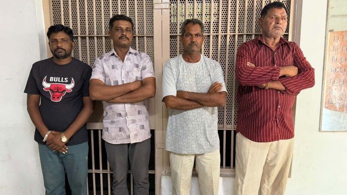 ગઢાળા નજીક ઘોડી-પાસાની જુગાર કલબ પર રાજકોટ રેન્જનો દરોડો, ચાર જુગારી ઝડપાયા