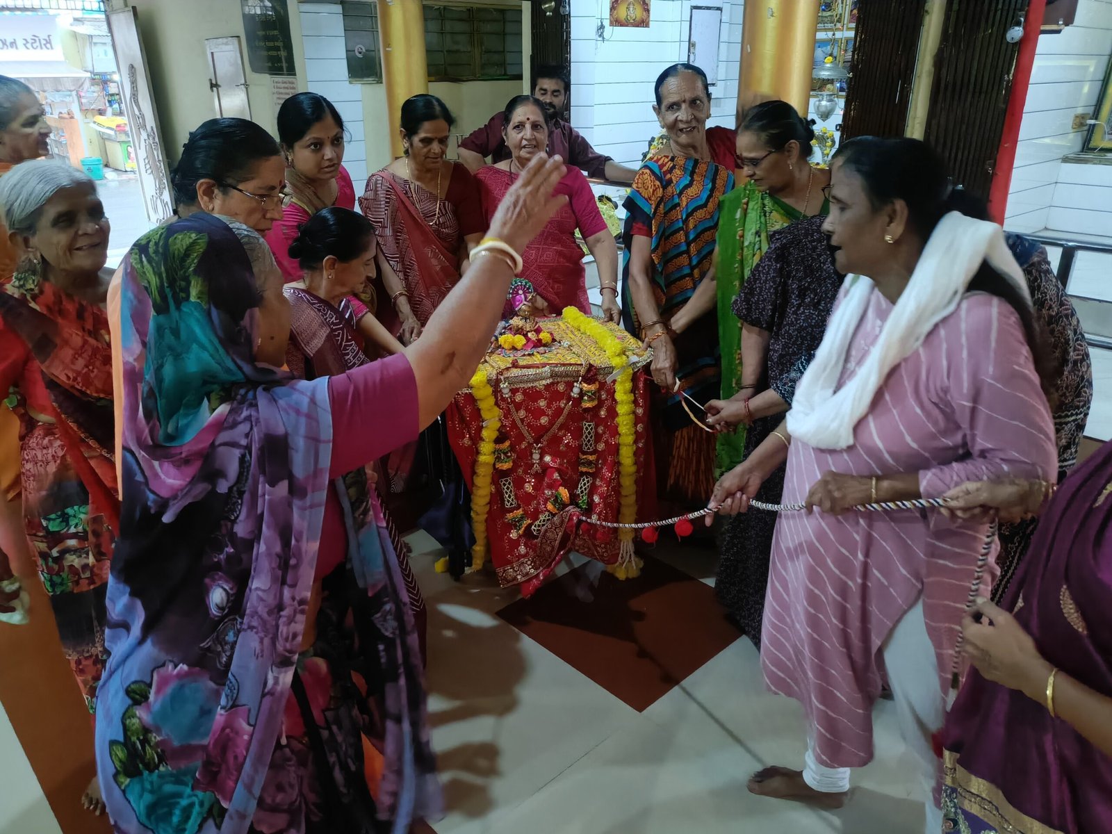 ગીતા વિદ્યાલય ટ્રસ્ટમાં અષાઢી બીજની ઉજવણી કરાઇ