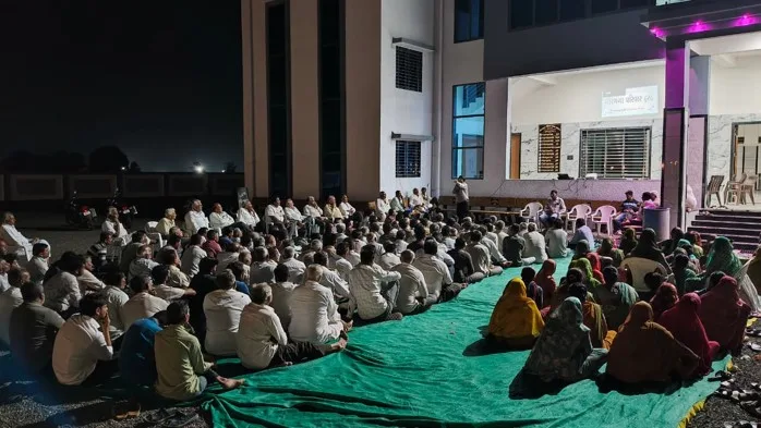 જળસંચય થકી ગ્રામ્ય અર્થતંત્રને વેગ આપવા મોરવાડા ગામે ગીરગંગા ટ્રસ્ટ દ્વારા ગ્રામસભા યોજાઇ