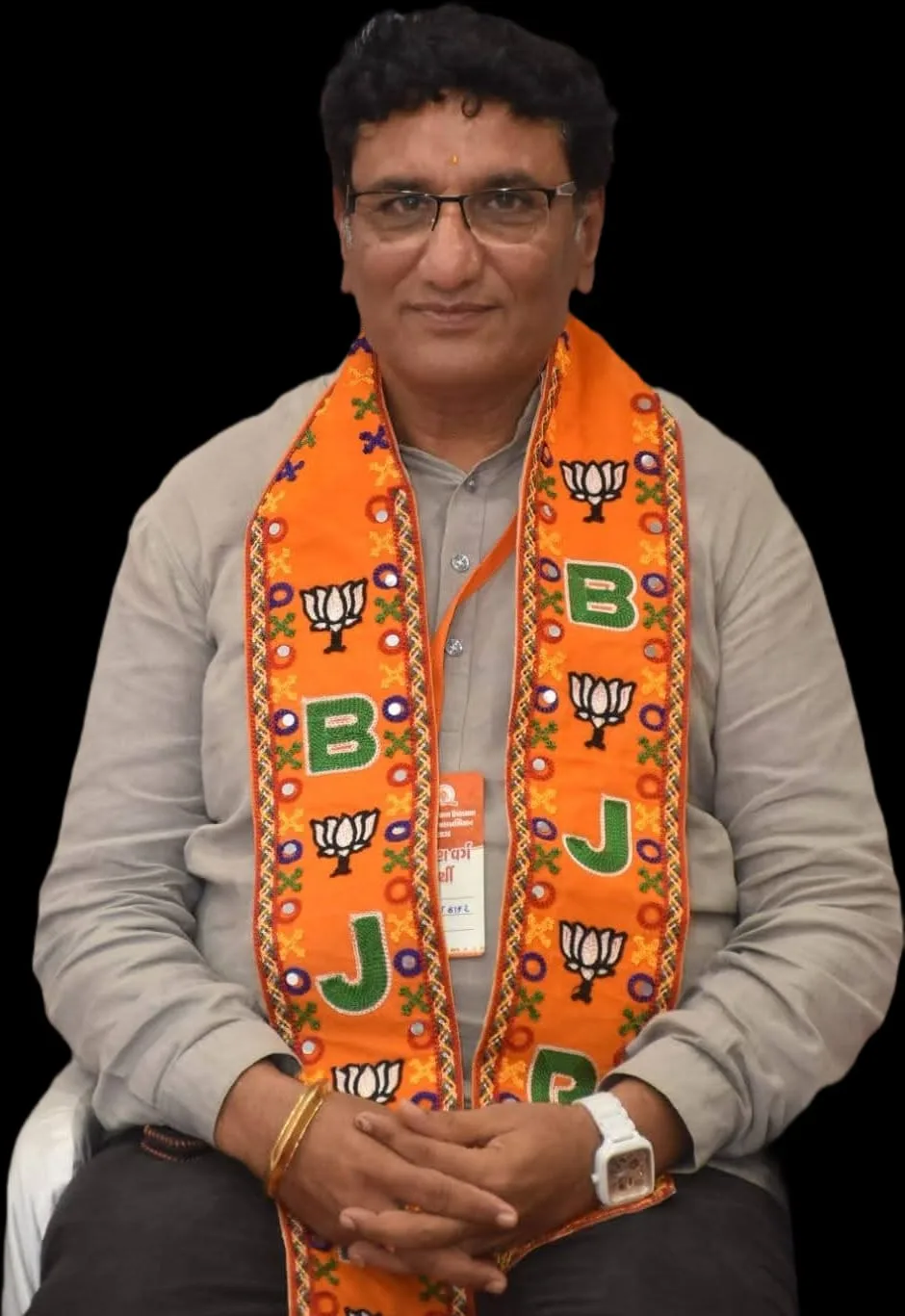 શહેરમાં સ્વચ્છતા, સુરક્ષા અને લાઇટીંગ વ્યવસ્થામાં ફેરફાર કરવા કોર્પોરેટરની માંગ