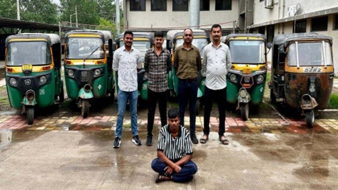 પાર્કિંગમાંથી રિક્ષા ઉઠાવતો કુખ્યાત જીતુ લંગડી ક્રાઈમ બ્રાન્ચના હાથે ઝડપાયો