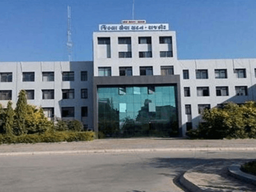 રાજકોટ જિલ્લામાં પરપ્રાંતીય શ્રમિકો માટે નિયમો કડક: નોકરીએ રાખતા પહેલા ઓળખના દસ્તાવેજોની ચકાસણી ફરજિયાત