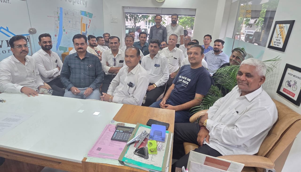 હાઈકોર્ટ  બેંચ બાબતે વિવાદની અફવા વચ્ચે બાર એસો.ની બેઠક મળી