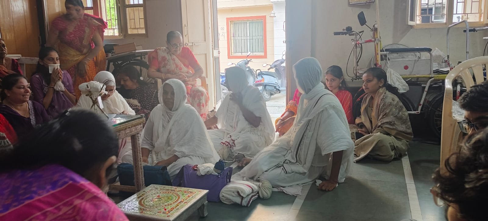 શાંતિનાથ જૈન શ્વેતાંબર મૂર્તિપુજક દેરાસર ટ્રસ્ટ દ્વારા સાધ્વીજી મહારાજના ચાતુર્માસિક મંગળ પ્રવેશ