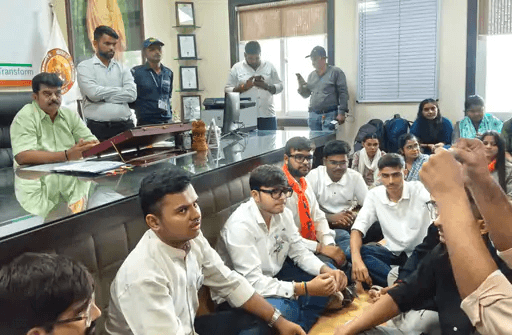 સૌ.યુનિ.માં ABVPનો ઉગ્ર વિરોધ, પરિસરમાં યજ્ઞ, કુલપતિ ચેમ્બર બહાર રામધૂન બોલાવી