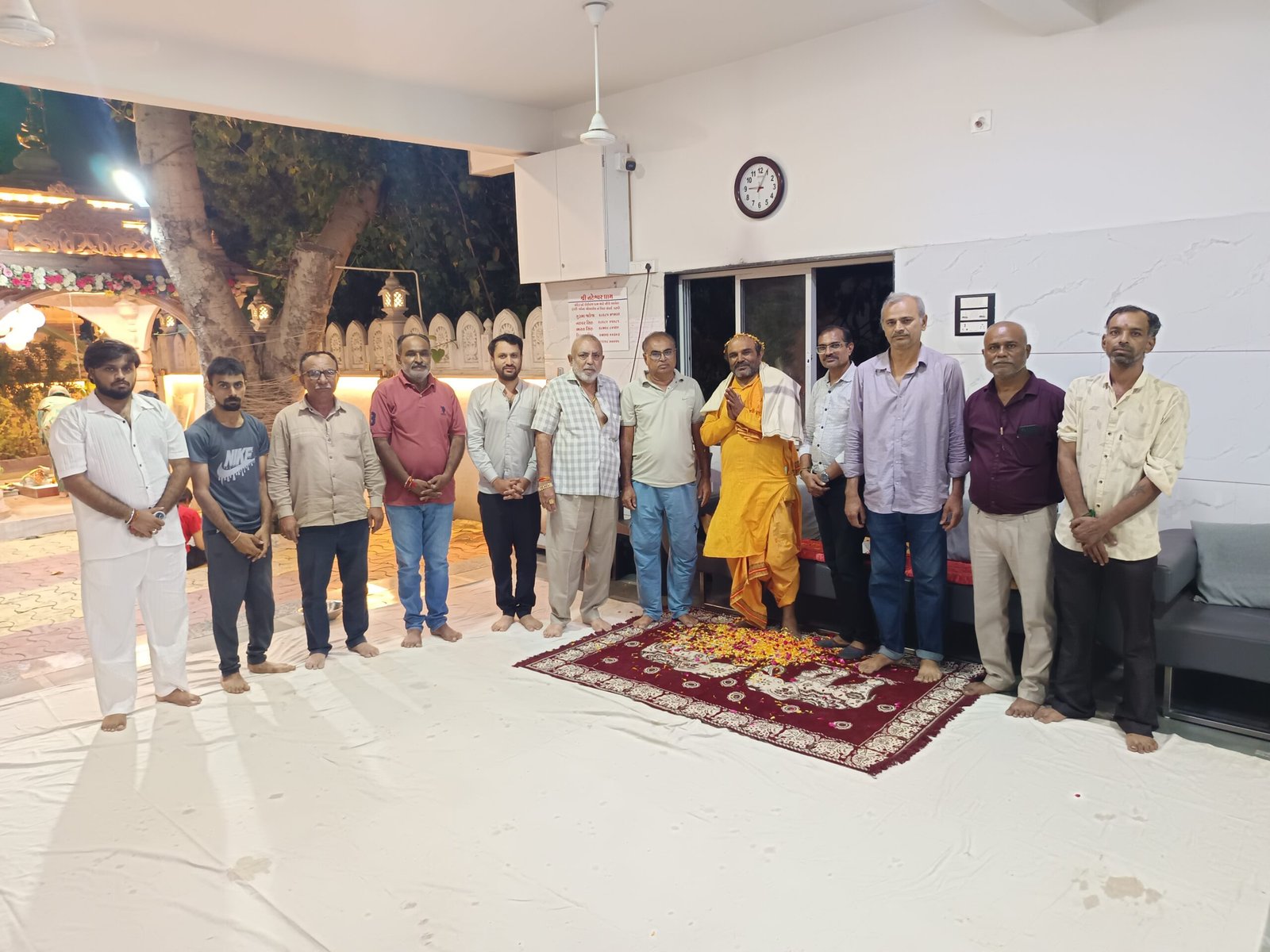 અંબાજી મંદિરના મહારાજનું નટેશ્વર ધામ ખાતે સ્વાગત